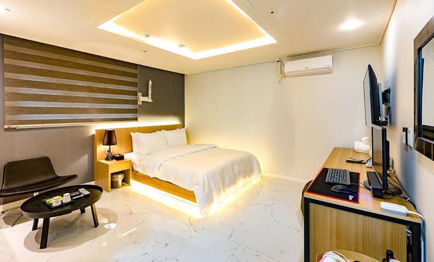 Hash Hotel Suwon Exteriér fotografie