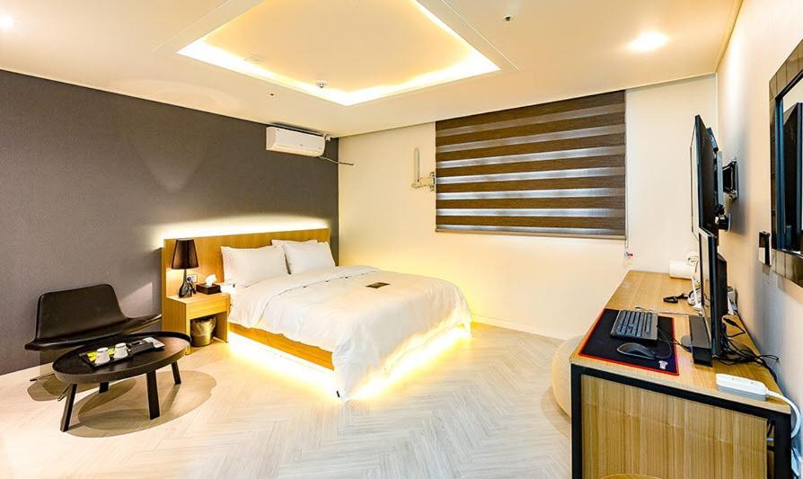 Hash Hotel Suwon Exteriér fotografie