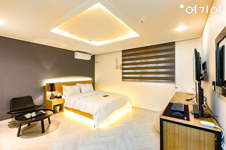 Hash Hotel Suwon Exteriér fotografie